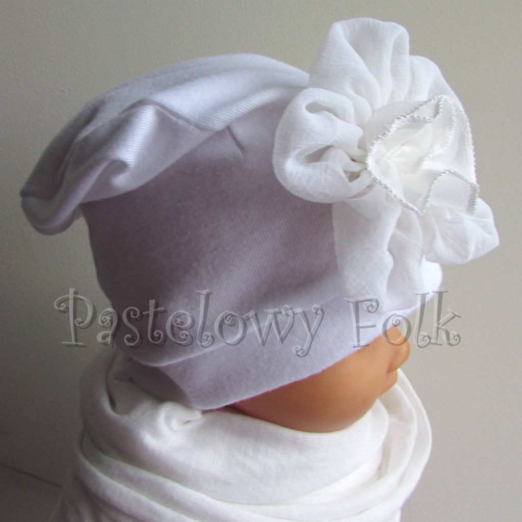 dziecko-czapka 79-  biała ecru  do chrzru, roczek, chrzest kwiat retro -03